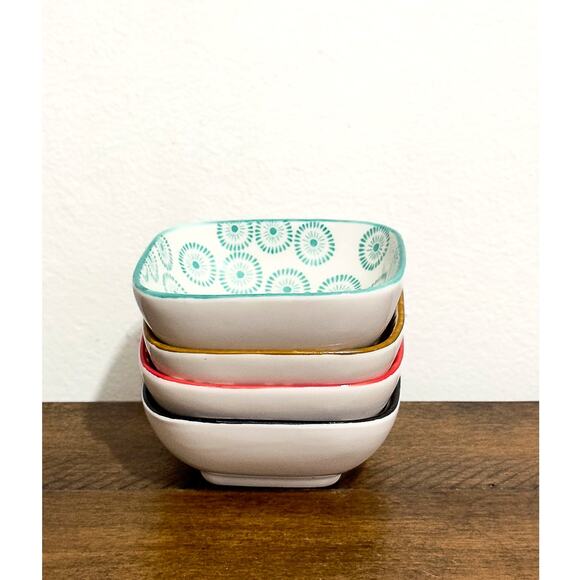 Now Designs: Mix and Prep, Porcelain Pinch Bowls - Set of 4 (2 oz. capacity) - Picture 3 of 8